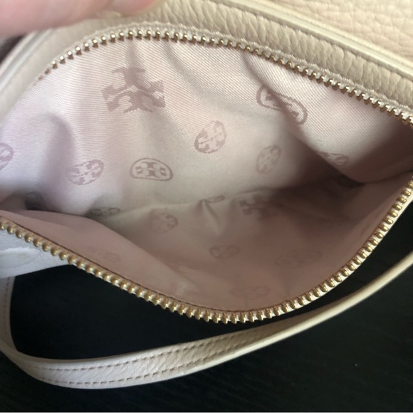 Tory Burch Britten Pale Pink Leather Crossbody Clutch Bag - Picture 12 of 15